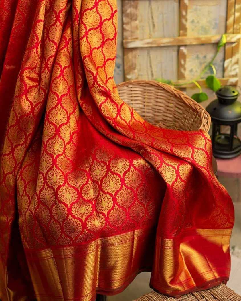 Yashika Women's Trendy Banarasi Kanjivaram Navy Color Art Silk Saree with Blouse Material